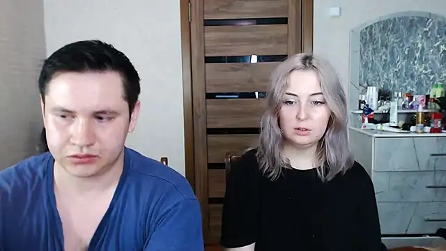 Snapshot of Kristy-Max chatting on March 23, 2025, 7:42 am Kristy-Max online show from March 23, 2025, 7:42 am