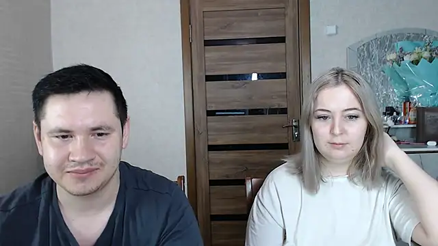 Snapshot of Kristy-Max chatting on March 13, 2025, 4:16 am Kristy-Max online show from March 13, 2025, 4:16 am