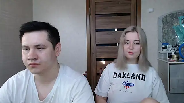 Snapshot of Kristy-Max chatting on March 17, 2025, 3:36 am Kristy-Max online show from March 17, 2025, 3:36 am