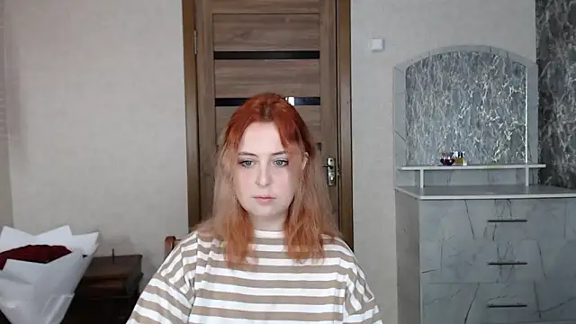 Snapshot of Kristy-Max chatting on September 17, 2025, 10:01 pm Kristy-Max online show from September 17, 2025, 10:01 pm