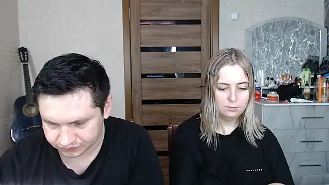 Snapshot of Kristy-Max chatting on March 21, 2025, 6:16 am Kristy-Max online show from March 21, 2025, 6:16 am