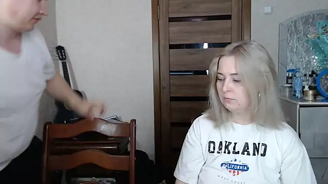 Snapshot of Kristy-Max chatting on March 17, 2025, 7:46 am Kristy-Max online show from March 17, 2025, 7:46 am