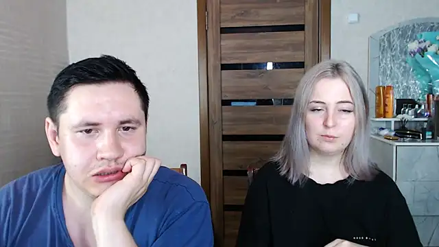 Snapshot of Kristy-Max chatting on March 11, 2025, 1:16 am Kristy-Max online show from March 11, 2025, 1:16 am