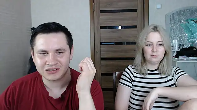 Snapshot of Kristy-Max chatting on March 19, 2025, 6:12 pm Kristy-Max online show from March 19, 2025, 6:12 pm