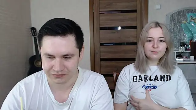 Snapshot of Kristy-Max chatting on March 16, 2025, 4:30 am Kristy-Max online show from March 16, 2025, 4:30 am