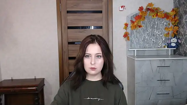 Snapshot of Kristy-Max chatting on October 17, 2025, 8:32 pm Kristy-Max online show from October 17, 2025, 8:32 pm