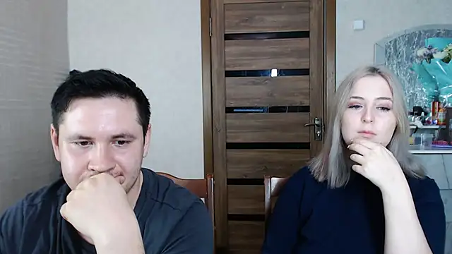 Snapshot of Kristy-Max chatting on March 12, 2025, 9:34 am Kristy-Max online show from March 12, 2025, 9:34 am