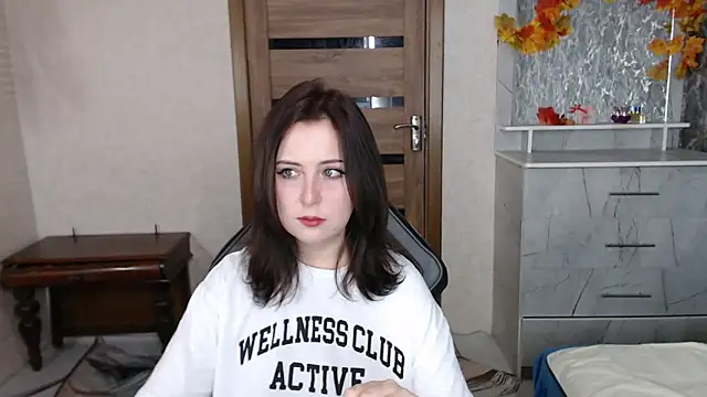 Snapshot of Kristy-Max chatting on October 11, 2025, 5:36 pm Kristy-Max online show from October 11, 2025, 5:36 pm