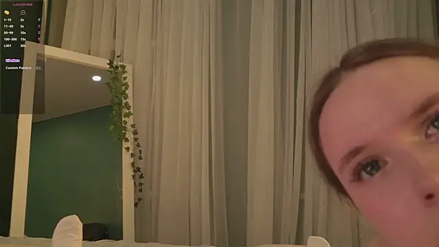 SunnyRisha online show from November 15, 2025, 5:11 am