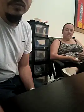 webothtwo online show from October 9, 2025, 8:20 pm