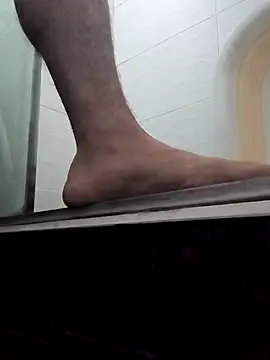 webothtwo online show from October 10, 2025, 12:50 pm