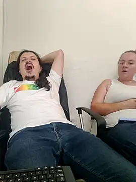 webothtwo online show from December 5, 2024, 3:44 pm