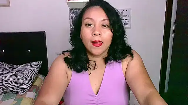 Snapshot of zaray_bella chatting on September 19, 2025, 9:30 pm zaray bella online show from September 19, 2025, 9:30 pm