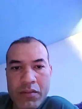 Snapshot of gustosito chatting on October 31, 2025, 4:36 pm gustosito online show from October 31, 2025, 4:36 pm