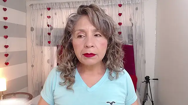 Snapshot of Afrodita_sg chatting on October 17, 2025, 4:53 pm Afrodita sg online show from October 17, 2025, 4:53 pm