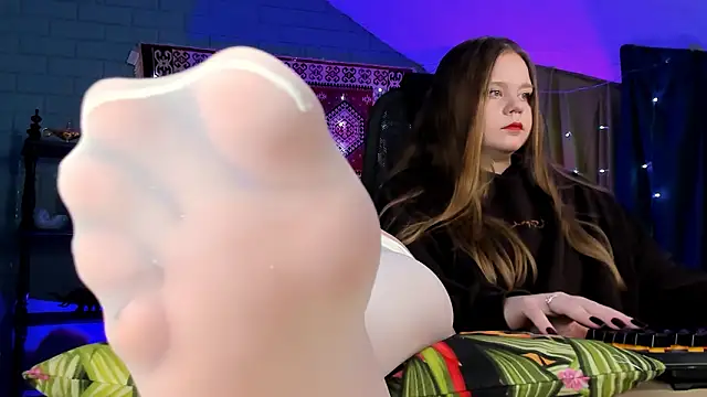 footfetish baby online show from January 31, 2026, 7:45 pm