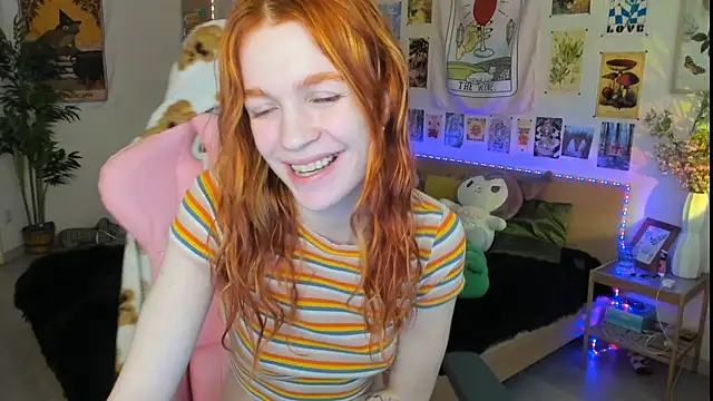 Snapshot of Sunny_Elly chatting on March 21, 2025, 11:44 am Sunny Elly online show from March 21, 2025, 11:44 am