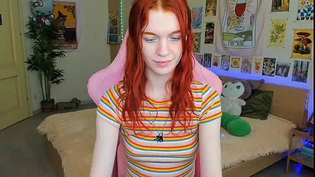 Snapshot of Sunny_Elly chatting on February 7, 2025, 10:08 am Sunny Elly online show from February 7, 2025, 10:08 am
