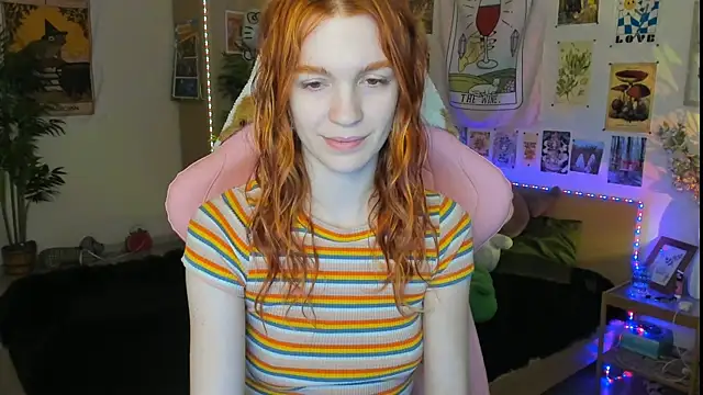 Snapshot of Sunny_Elly chatting on March 21, 2025, 8:39 am Sunny Elly online show from March 21, 2025, 8:39 am