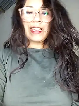 Snapshot of MishuColfer chatting on September 10, 2025, 5:17 am MishuColfer online show from September 10, 2025, 5:17 am