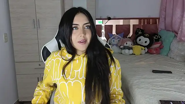 Snapshot of Angel_lusst chatting on December 2, 2024, 3:21 am Angel lusst online show from December 2, 2024, 3:21 am