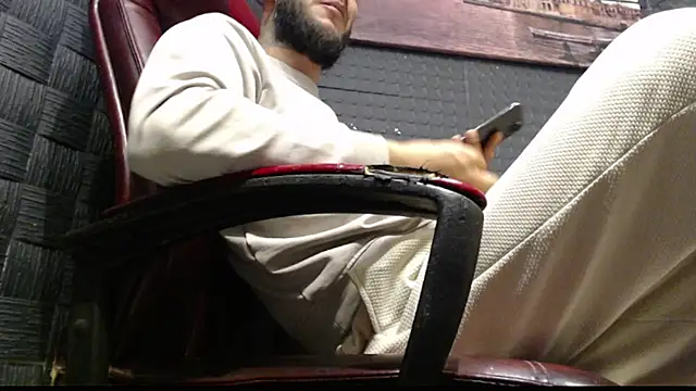 hardbigcock16 online show from November 24, 2025, 10:04 am