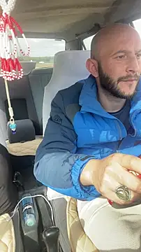 Snapshot of hardbigcock16 chatting on March 1, 2026, 11:21 am hardbigcock16 online show from March 1, 2026, 11:21 am