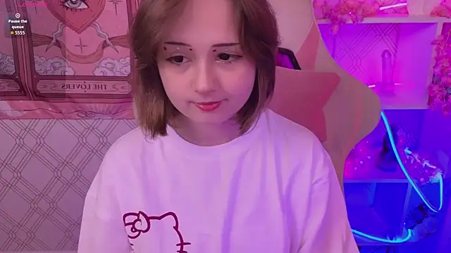 Mary uw online show from October 9, 2025, 3:18 am