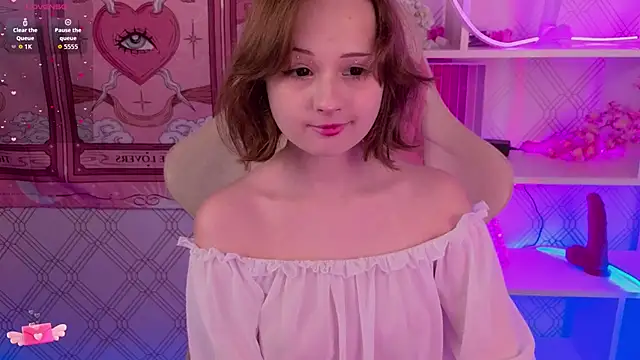 Mary uw online show from September 23, 2025, 3:13 am