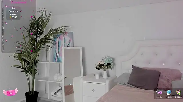 Mary uw online show from March 5, 2025, 3:18 am