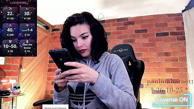 paulinabarnett- online show from October 27, 2025, 2:40 pm