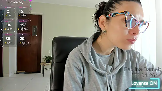 paulinabarnett- online show from April 3, 2026, 2:34 pm