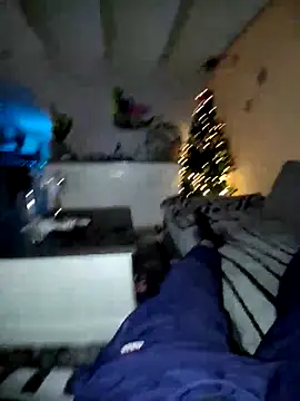 schlonzi81 online show from December 19, 2025, 10:12 pm