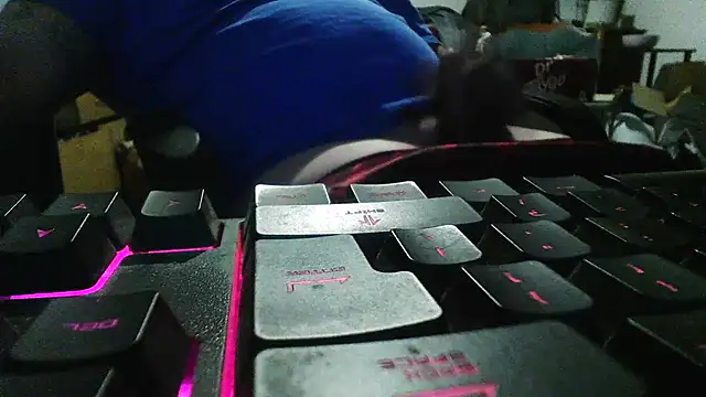 slickwill123 online show from March 27, 2026, 1:36 am