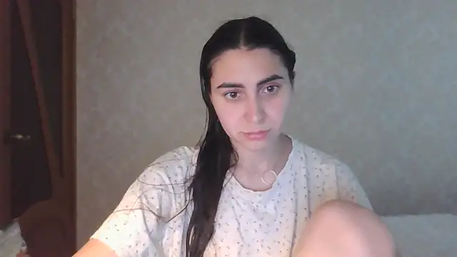 Snapshot of Kashtanka_ chatting on June 15, 2026, 10:48 am Kashtanka online show from June 15, 2026, 10:48 am