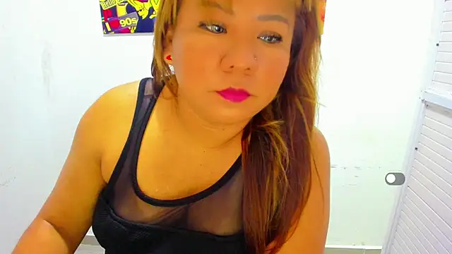 Snapshot of victoria_love89 chatting on October 30, 2025, 2:21 am victoria love89 online show from October 30, 2025, 2:21 am