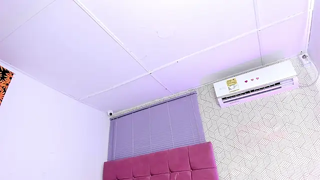 Snapshot of quianna_ chatting on March 14, 2025, 7:01 pm quianna online show from March 14, 2025, 7:01 pm