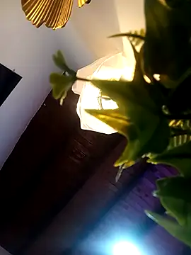 Snapshot of Mia_ross16 chatting on October 24, 2025, 8:08 pm Mia ross16 online show from October 24, 2025, 8:08 pm