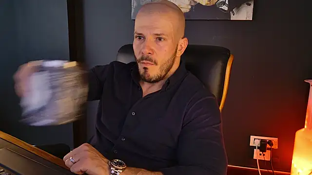 AngeloEric online show from April 18, 2026, 11:01 am