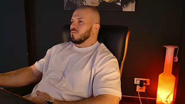 AngeloEric online show from February 10, 2026, 11:31 am