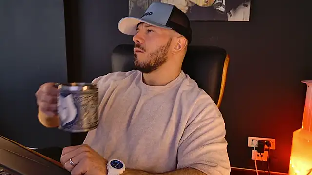 AngeloEric online show from March 15, 2026, 9:38 am