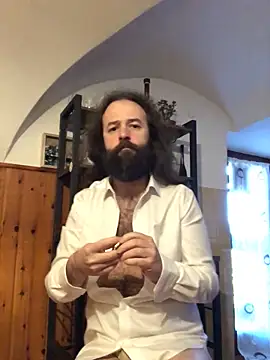 Snapshot of lostile8 chatting on December 5, 2024, 2:39 pm lostile8 online show from December 5, 2024, 2:39 pm