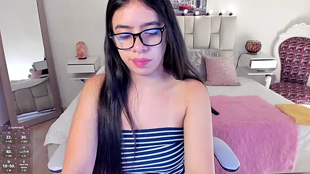 Snapshot of zoe_turnner_18 chatting on September 12, 2025, 11:54 am zoe turnner 18 online show from September 12, 2025, 11:54 am