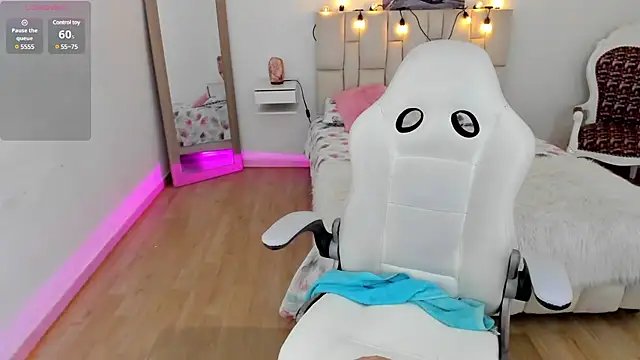 Snapshot of zoe_turnner_18 chatting on February 21, 2025, 11:22 am zoe turnner 18 online show from February 21, 2025, 11:22 am