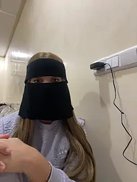 jijijoudia online show from November 14, 2025, 12:25 am