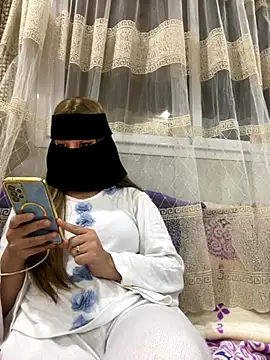 jijijoudia online show from December 4, 2025, 12:20 am