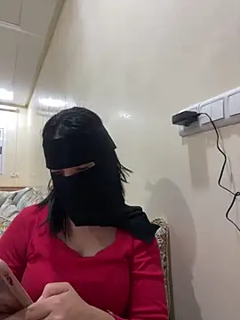 jijijoudia online show from November 4, 2025, 12:03 am