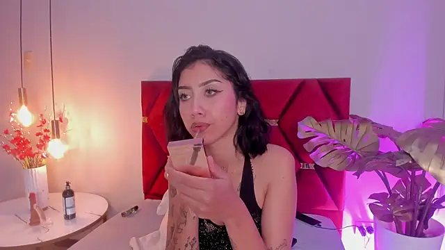 Snapshot of MelissaFoxx chatting on April 22, 2026, 12:12 pm MelissaFoxx online show from April 22, 2026, 12:12 pm