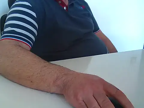 Snapshot of Davien85x chatting on January 11, 2025, 3:09 pm Davien85x online show from January 11, 2025, 3:09 pm