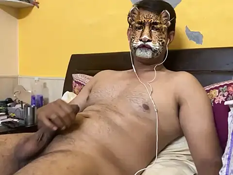 urbrownbunny online show from March 23, 2026, 5:57 pm